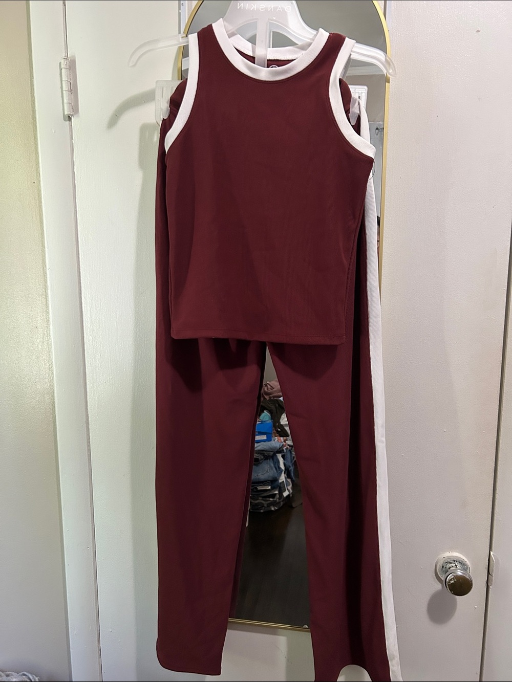 Sleeveless Maroon Active Outfit with White Trim